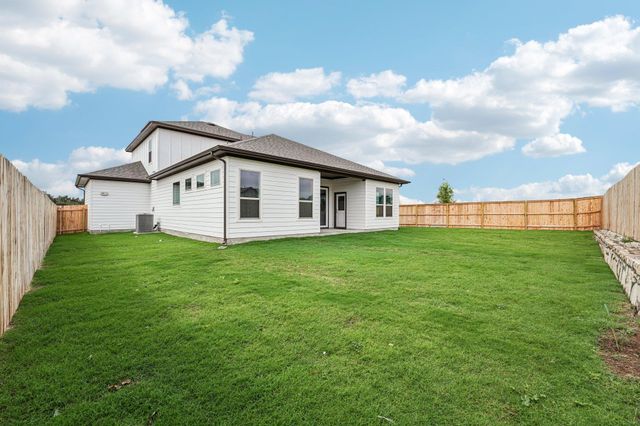 509 Treadwell LN, Kyle, TX 78640