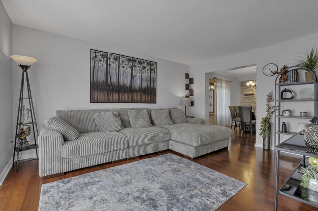 4826 Edge Grove Drive, Groveport, OH 43125