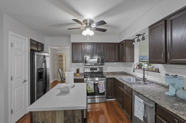 4826 Edge Grove Drive, Groveport, OH 43125