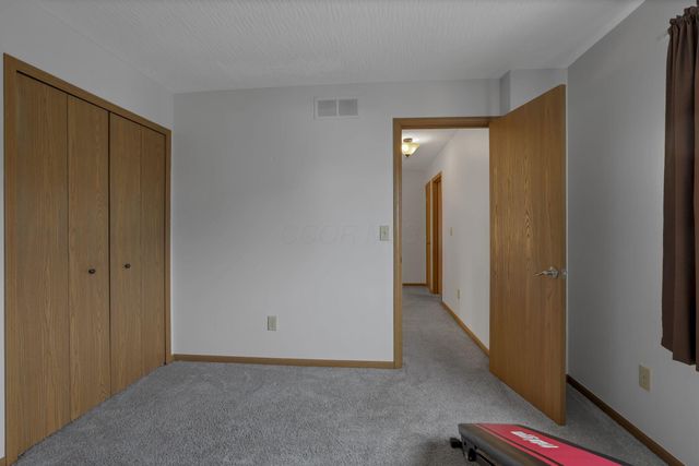 4826 Edge Grove Drive, Groveport, OH 43125