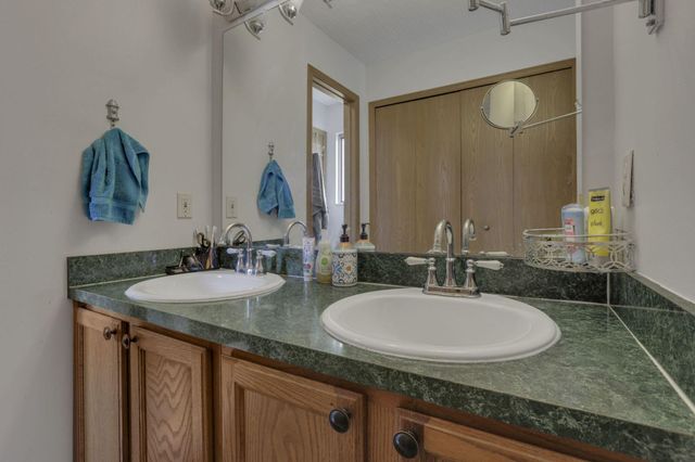 4826 Edge Grove Drive, Groveport, OH 43125
