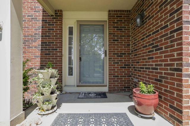 4826 Edge Grove Drive, Groveport, OH 43125