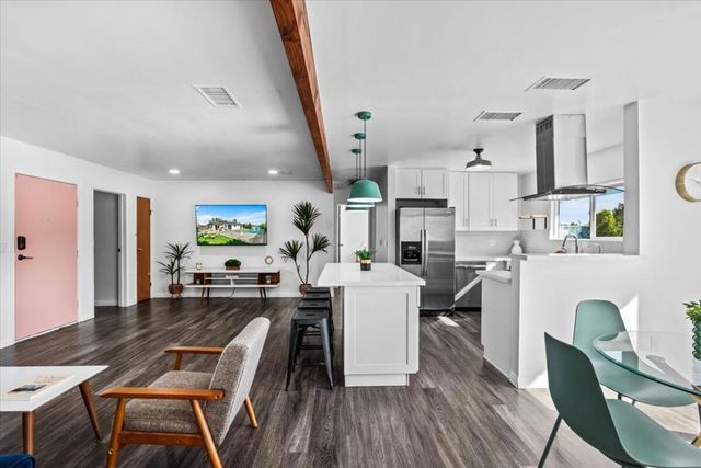 359 W Bon Air Drive, Palm Springs, CA 92262