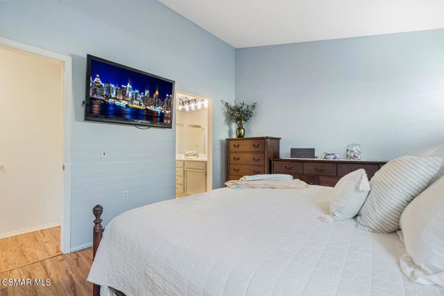 2040 Freesia Avenue, Simi Valley, CA 93063