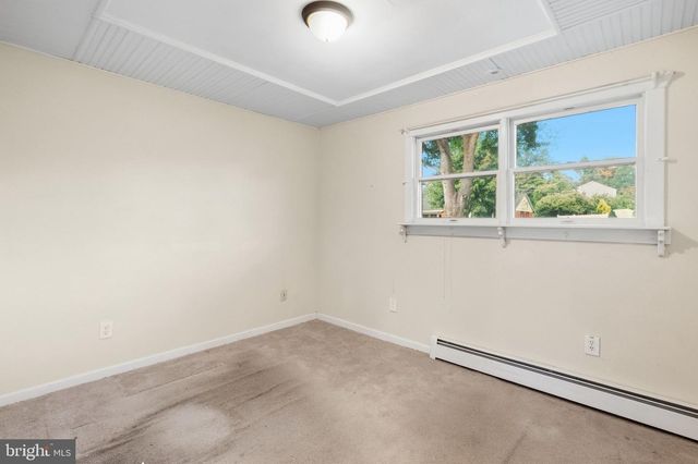 3036 STONEY CREEK RD, Norristown, PA 19401
