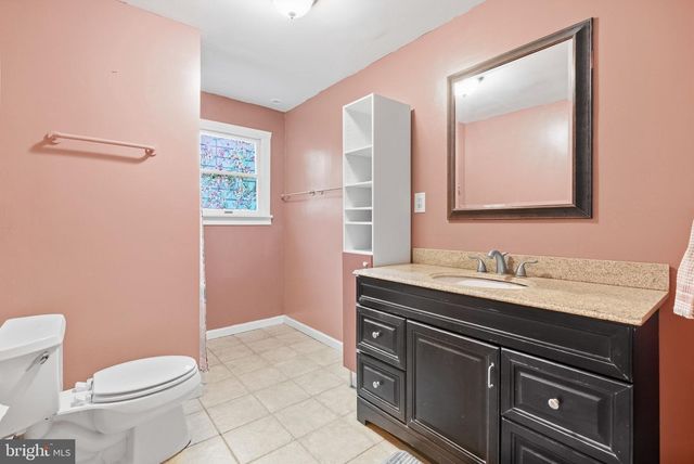 3036 STONEY CREEK RD, Norristown, PA 19401