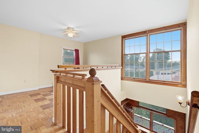 3036 STONEY CREEK RD, Norristown, PA 19401