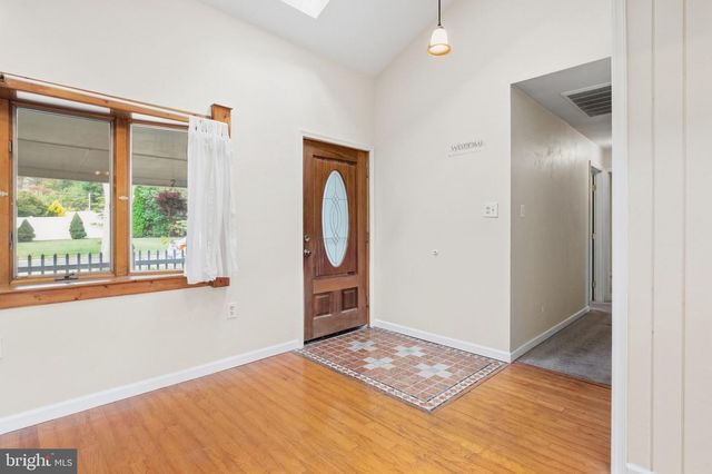 3036 STONEY CREEK RD, Norristown, PA 19401