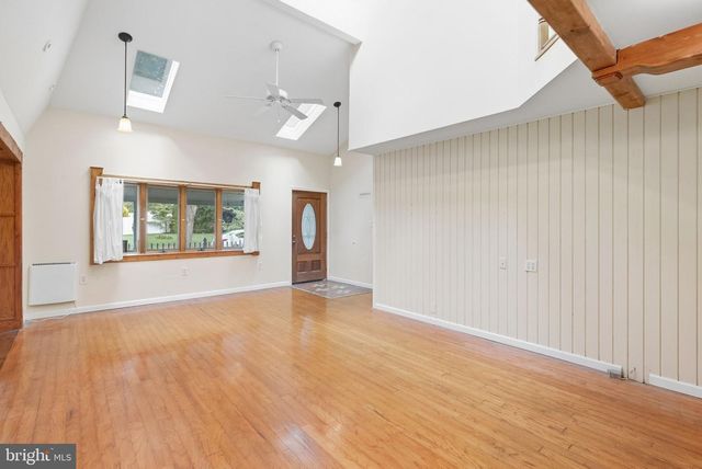 3036 STONEY CREEK RD, Norristown, PA 19401