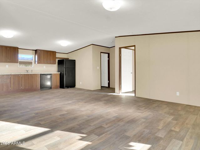 19500 E GREGORY Street 16, Black Canyon City, AZ 85324