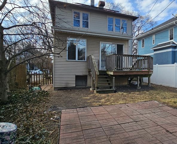 512 N Ridgeland Avenue, Oak Park, IL 60302