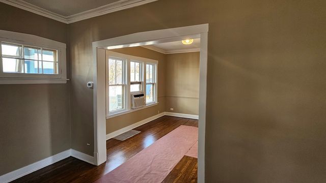 512 N Ridgeland Avenue, Oak Park, IL 60302