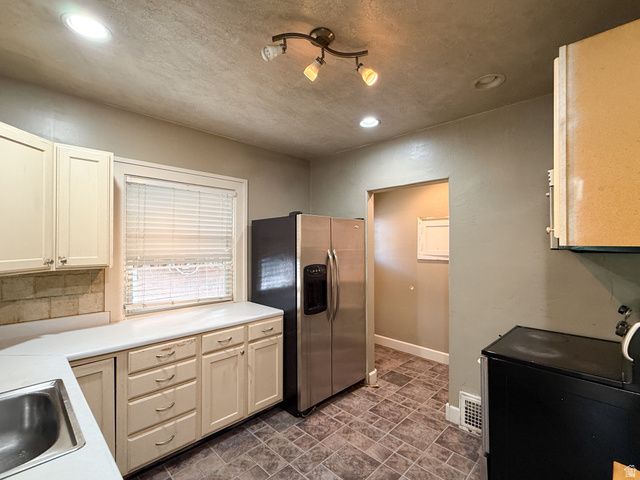 1476 LAKE ST, Ogden, UT 84401