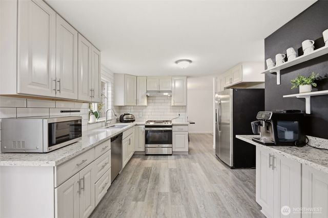 12307 42nd Drive NE, Marysville, WA 98271