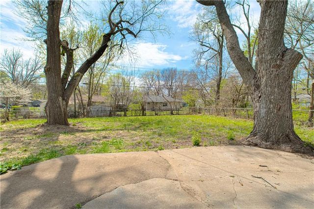 7101 E 113th Street, Kansas City, MO 64134