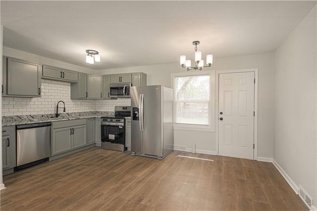 7101 E 113th Street, Kansas City, MO 64134