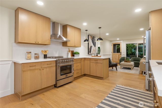 715 27th Avenue, Seattle, WA 98122