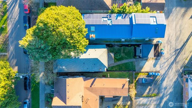 715 27th Avenue, Seattle, WA 98122