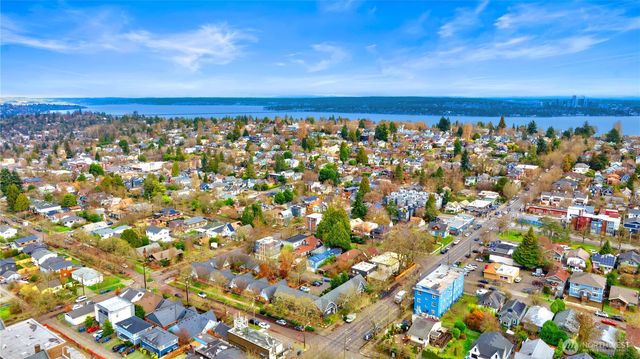 715 27th Avenue, Seattle, WA 98122