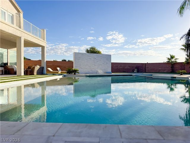 7614 Noche Oscura Circle, Las Vegas, NV 89139