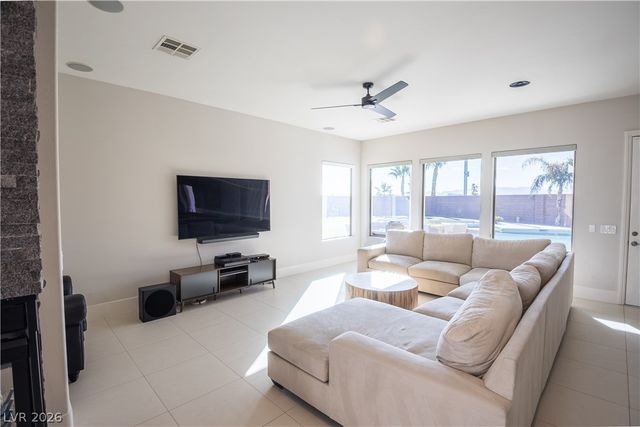 7614 Noche Oscura Circle, Las Vegas, NV 89139