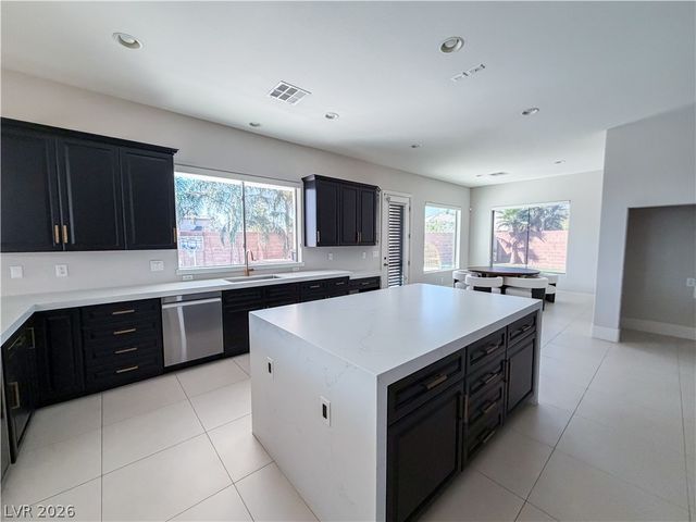 7614 Noche Oscura Circle, Las Vegas, NV 89139