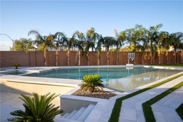 7614 Noche Oscura Circle, Las Vegas, NV 89139