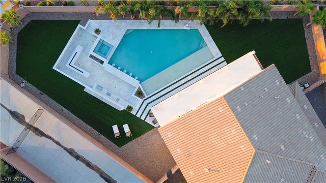 7614 Noche Oscura Circle, Las Vegas, NV 89139