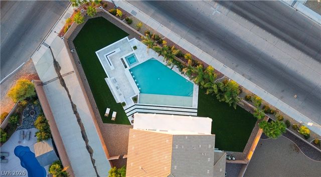 7614 Noche Oscura Circle, Las Vegas, NV 89139