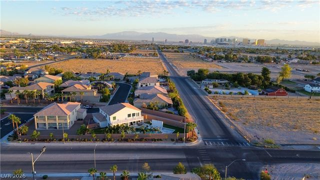 7614 Noche Oscura Circle, Las Vegas, NV 89139