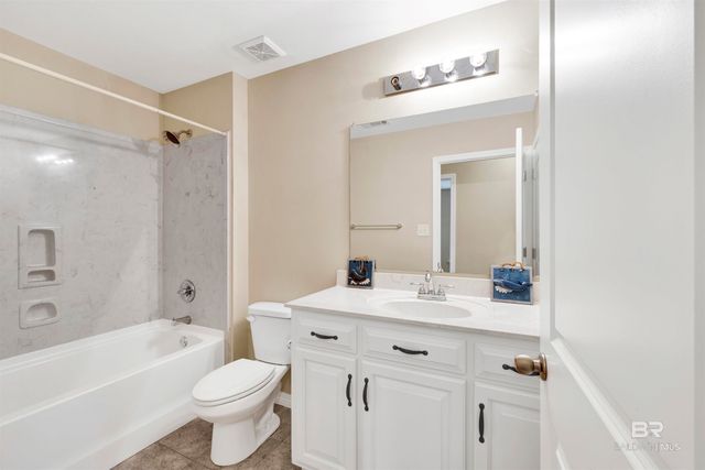 1013 E 23rd Avenue, Gulf Shores, AL 36542