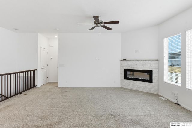 5903 N 183 Street, Elkhorn, NE 68022