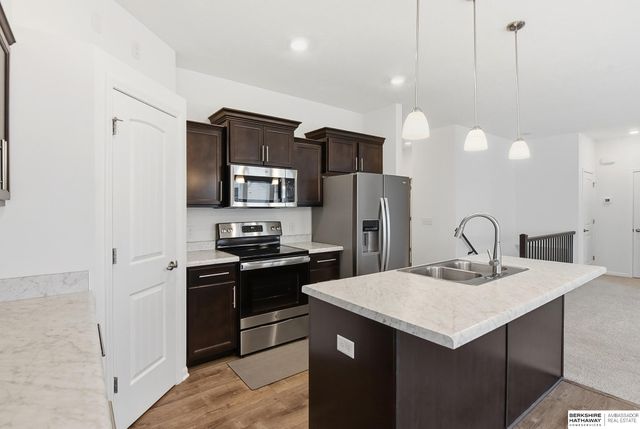 5903 N 183 Street, Elkhorn, NE 68022