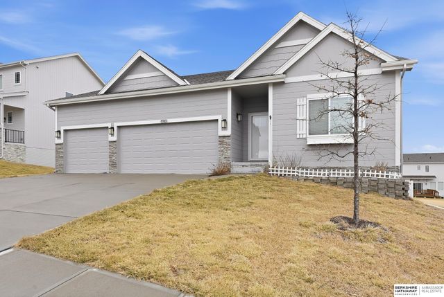 5903 N 183 Street, Elkhorn, NE 68022