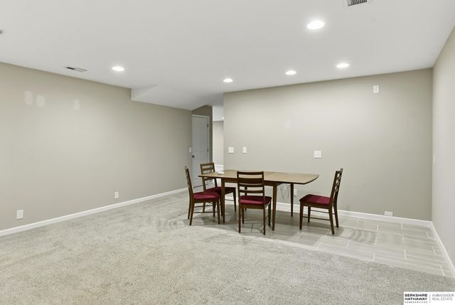 5903 N 183 Street, Elkhorn, NE 68022