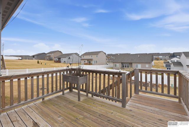 5903 N 183 Street, Elkhorn, NE 68022