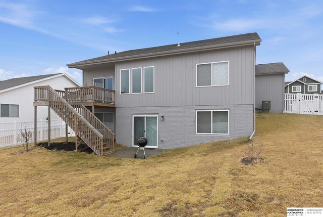 5903 N 183 Street, Elkhorn, NE 68022
