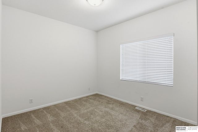 5903 N 183 Street, Elkhorn, NE 68022