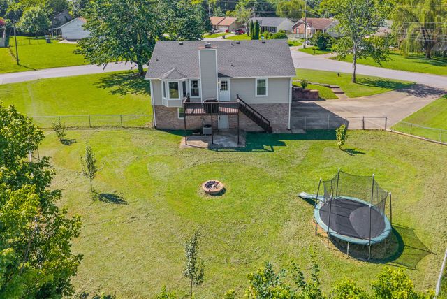 235 Short St, Clarksville, TN 37042