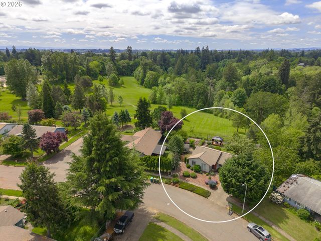 1002 W CHARLES St, Newberg, OR 97132