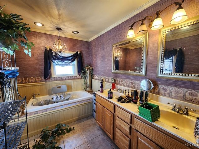 314 East Hinds Avenue, Sherrill, NY 13461