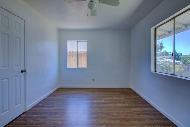 2354 Lambert St, Modesto, CA 95354