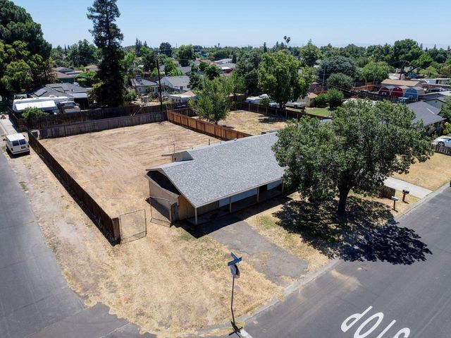 2354 Lambert St, Modesto, CA 95354