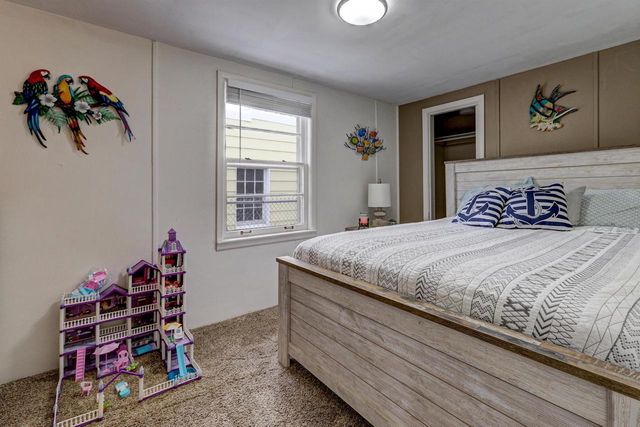 1325 S HARMON STREET, Appleton, WI 54915