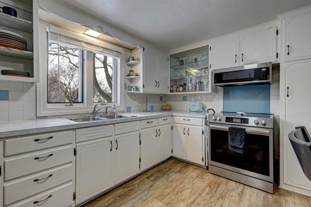 1325 S HARMON STREET, Appleton, WI 54915