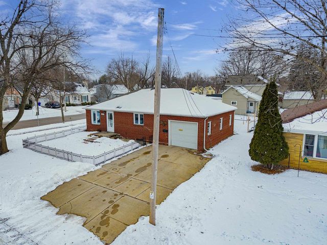 1325 S HARMON STREET, Appleton, WI 54915