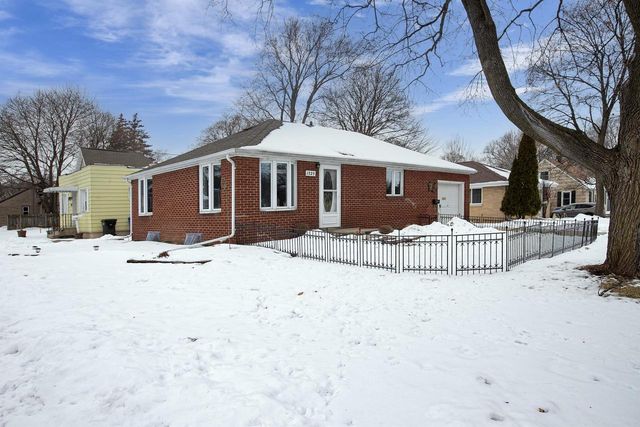 1325 S HARMON STREET, Appleton, WI 54915