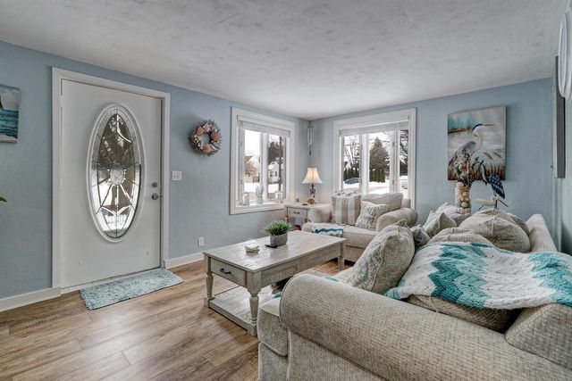 1325 S HARMON STREET, Appleton, WI 54915