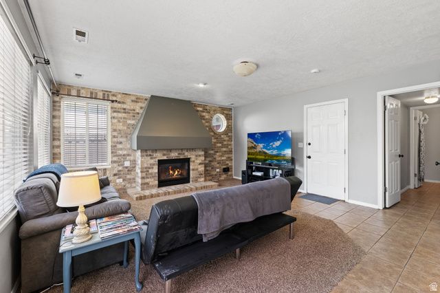 1003 E 1425 N, Layton, UT 84040