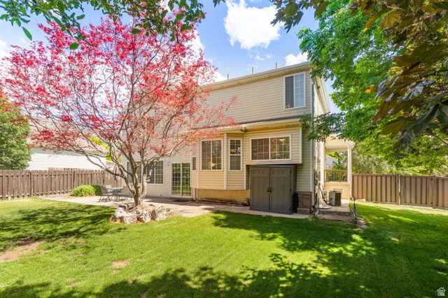 1003 E 1425 N, Layton, UT 84040